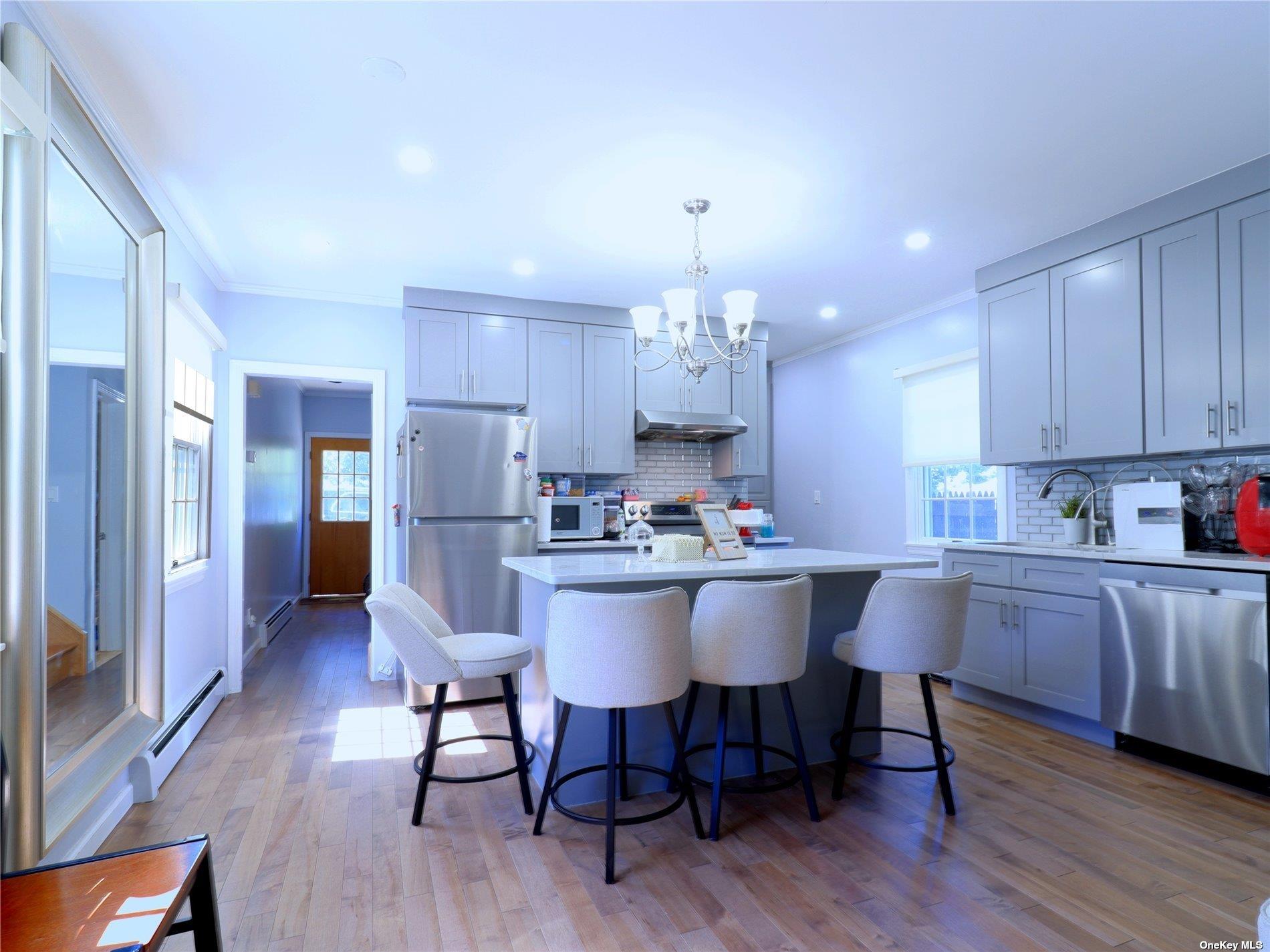 6 Morris Lane, Great Neck, New York image 5