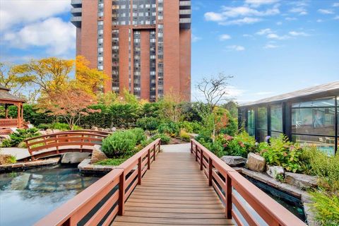 4 Martine Avenue 502 White Plains NY 10606