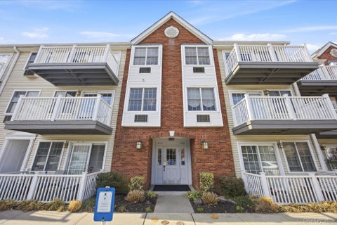 Condo For Sale - 9430 Magnolia Court #2A<br/> Ozone Park, NY 11417