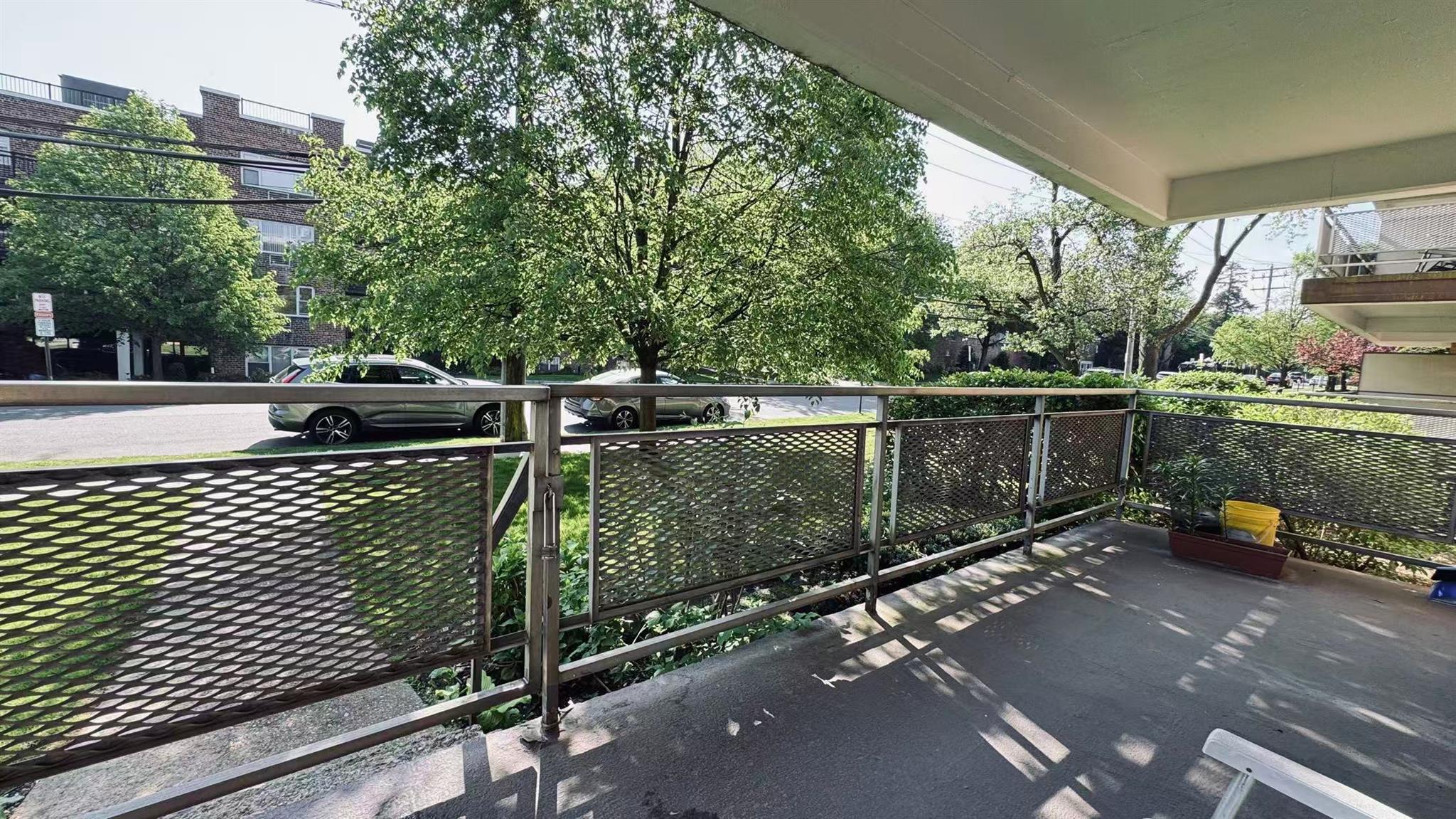 40 Stoner Avenue #1S, Great Neck, New York image 3