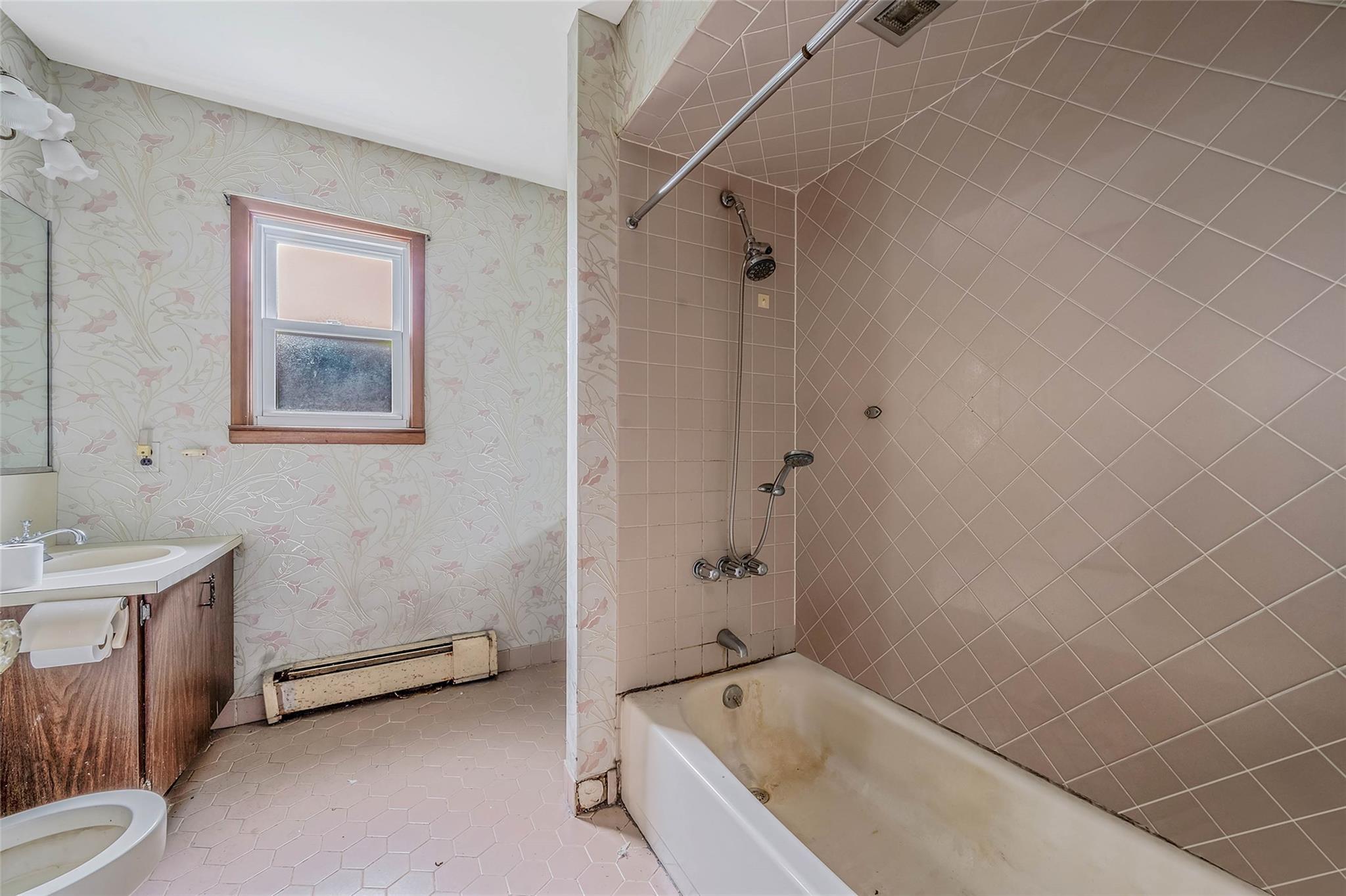 155 Carman Avenue, East Rockaway, New York image 10