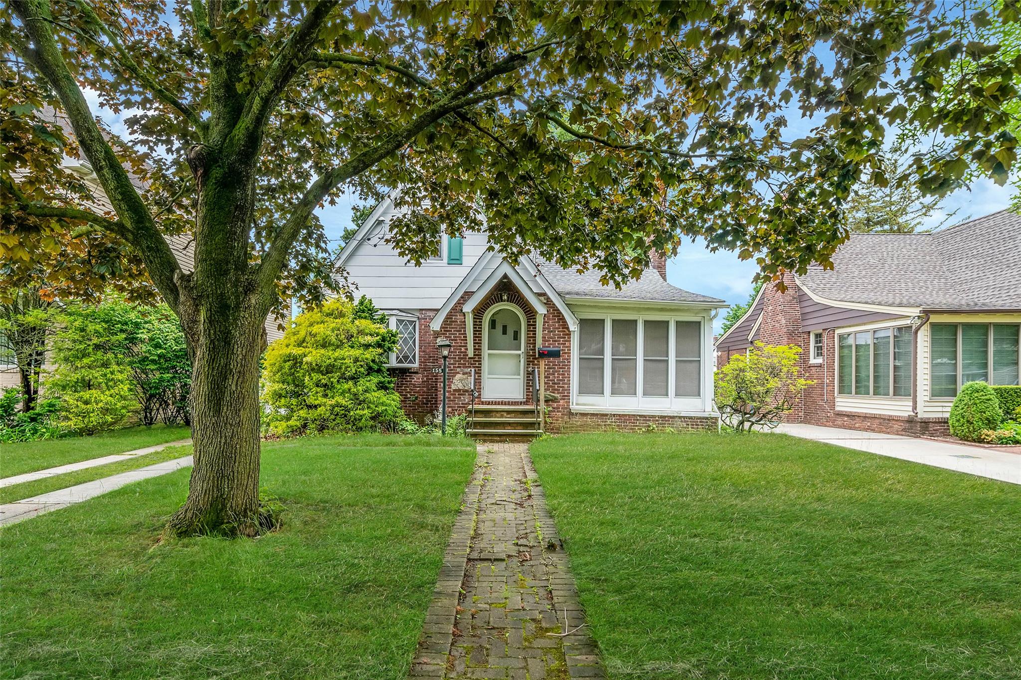 155 Carman Avenue, East Rockaway, New York image 1