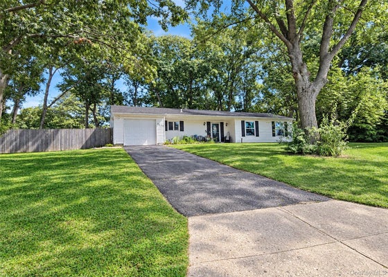 2679 HEATHER AVE, MEDFORD, NY 11763 - Image e32d4911e3dfbd2cdb23cc252ed18c73/3094700687