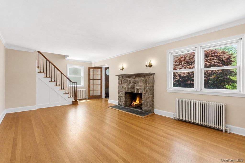 Photo of 68 Seneca Avenue, White Plains, NY 10603 (MLS # 994187)