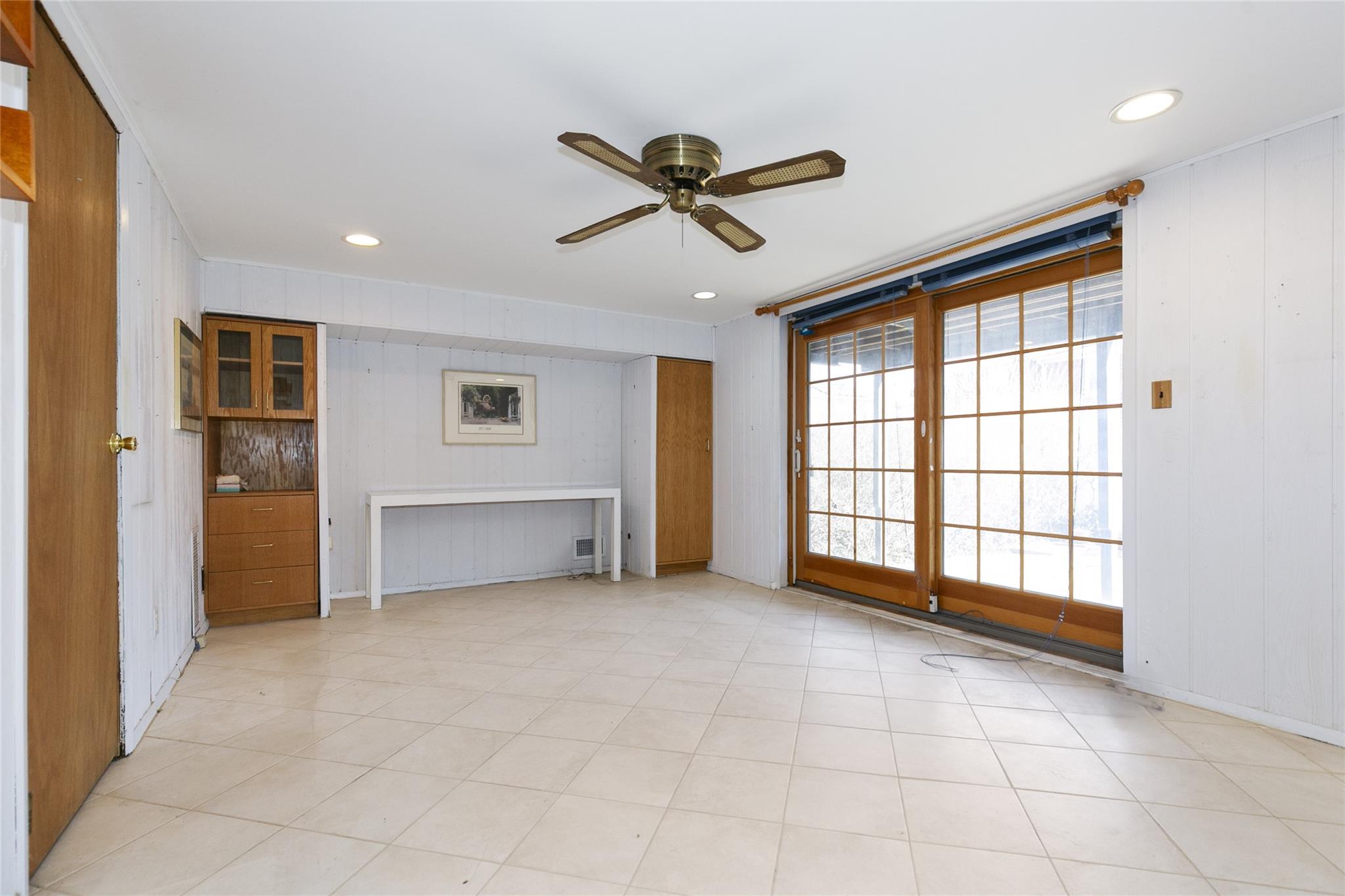 15-15 Utopia Parkway, Whitestone, New York image 14