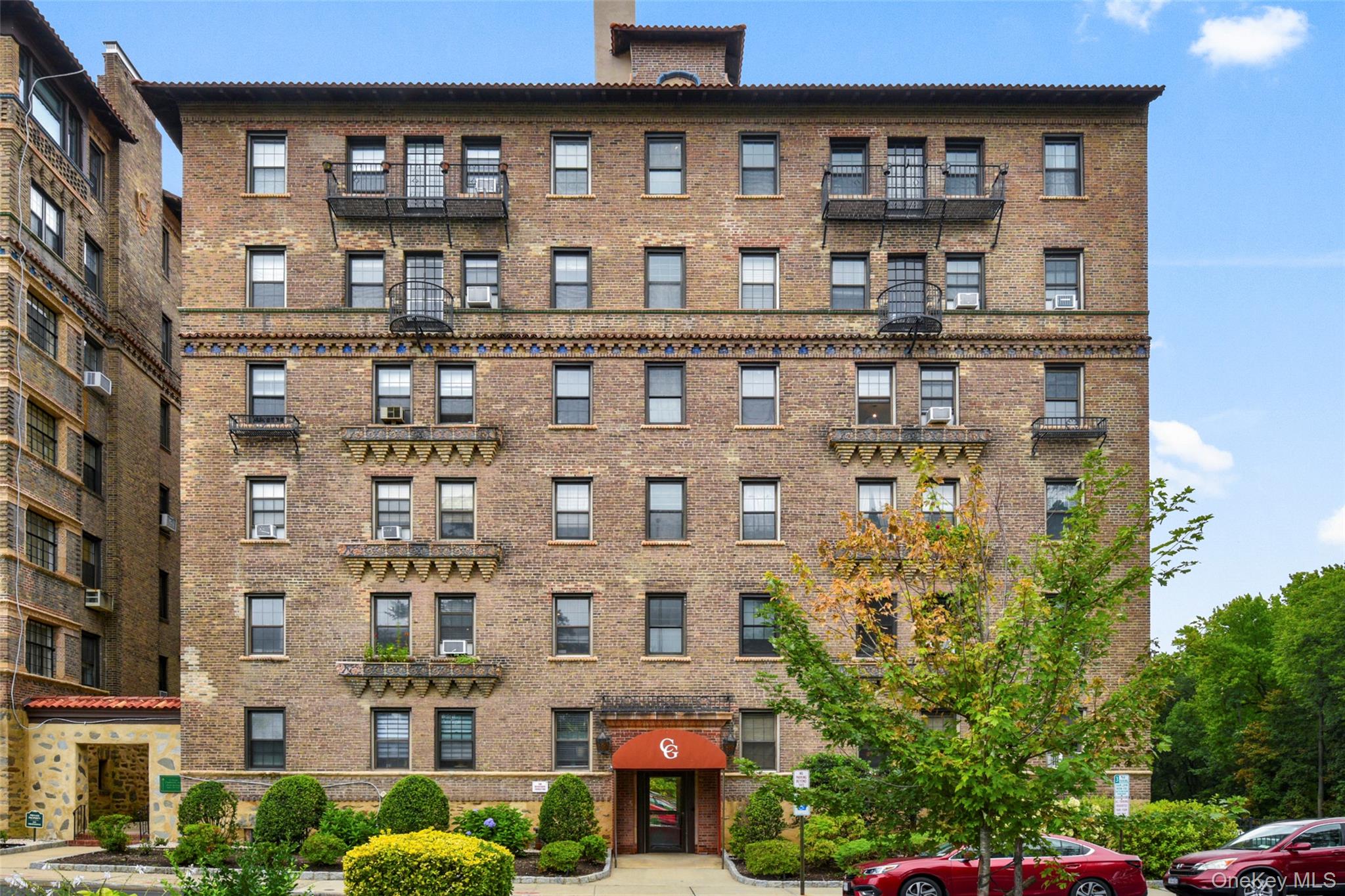 14 N Chatsworth Avenue 5J
