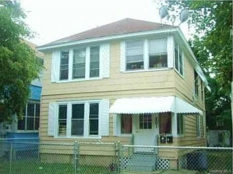 Multifamily For Sale - 201 W Parmenter Street<br/> Newburgh, NY 12550