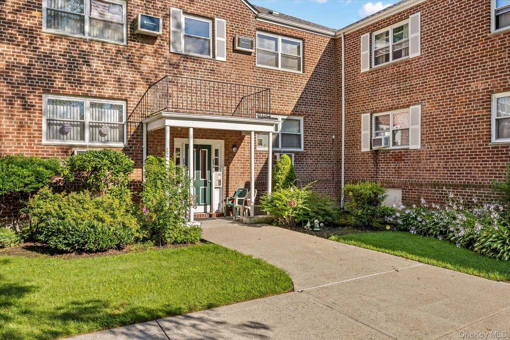 Photo of 89-20 155th Avenue #20, Howard Beach, NY 11414 (MLS # 1029250)