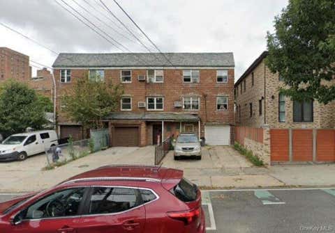 Multifamily For Sale - 99-13 62nd Drive Dr<br/> Rego Park, NY 11374