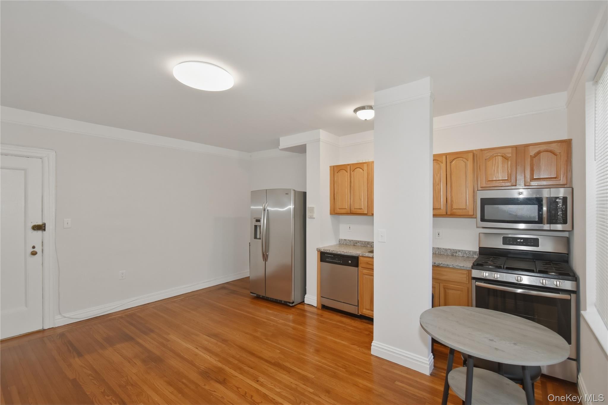 472 Gramatan Avenue I1