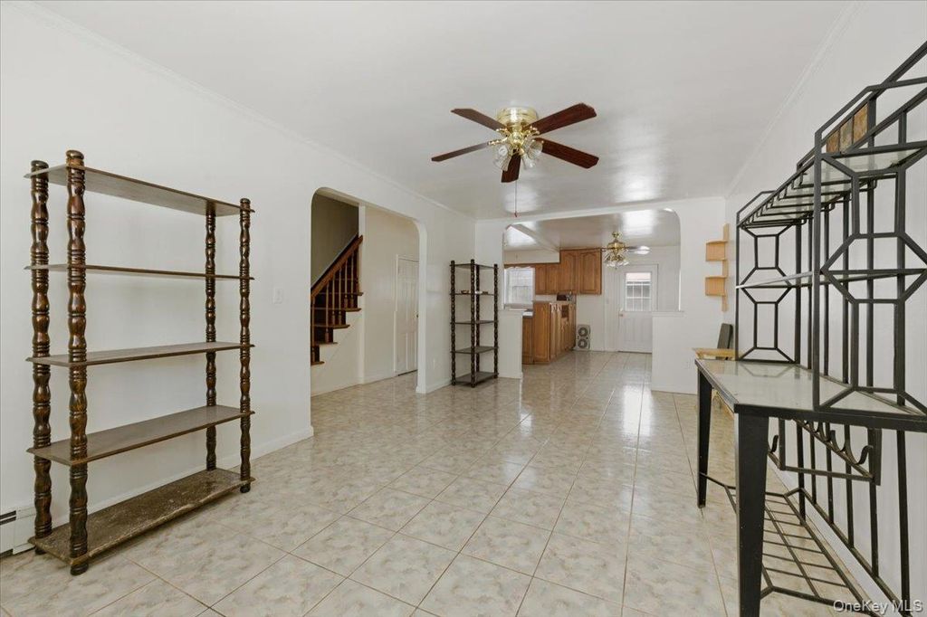 Photo of 2919 Wallace Avenue, Bronx, NY 10467 (MLS # 959828)