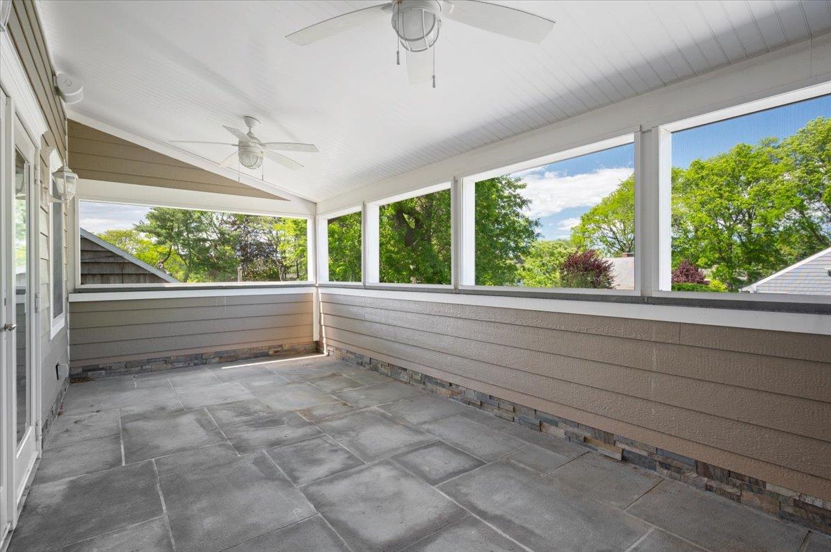 4 Clover Place, New Rochelle, New York image 27