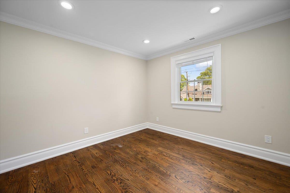 4 Clover Place, New Rochelle, New York image 26