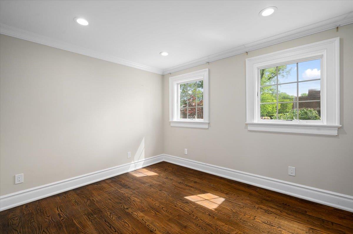 4 Clover Place, New Rochelle, New York image 18