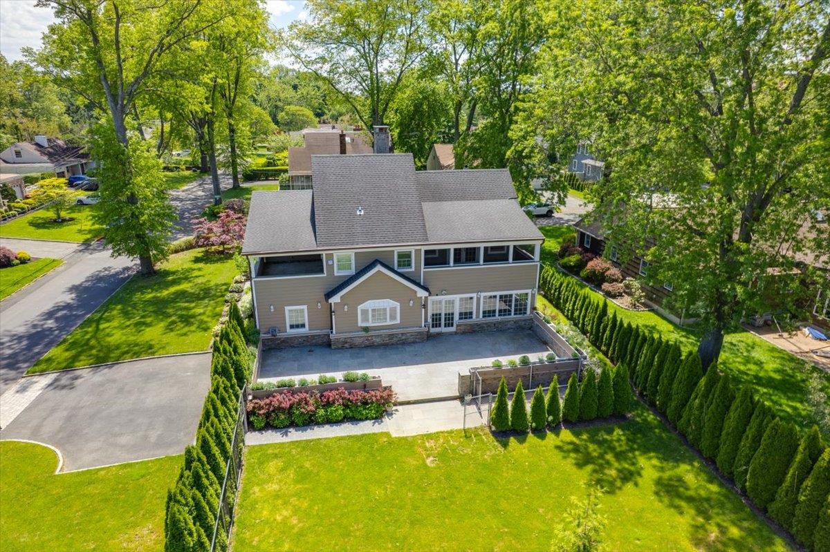 4 Clover Place, New Rochelle, New York image 30