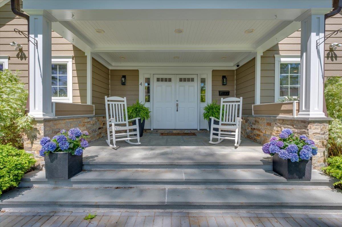 4 Clover Place, New Rochelle, New York image 3