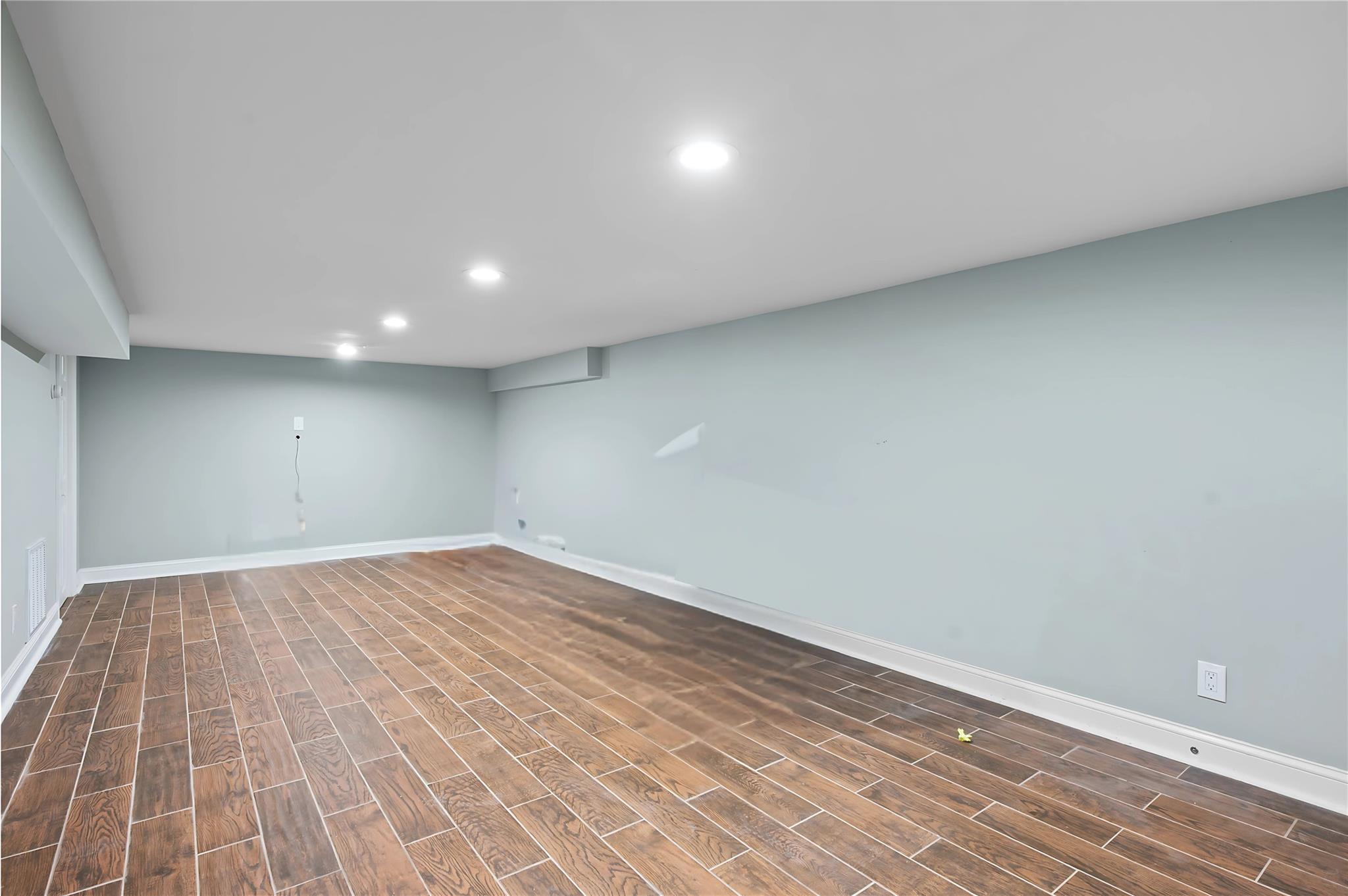 4 Clover Place, New Rochelle, New York image 29