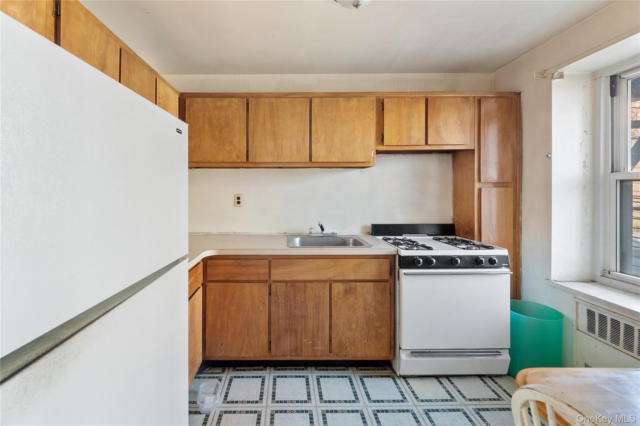 370 Westchester Avenue 2N