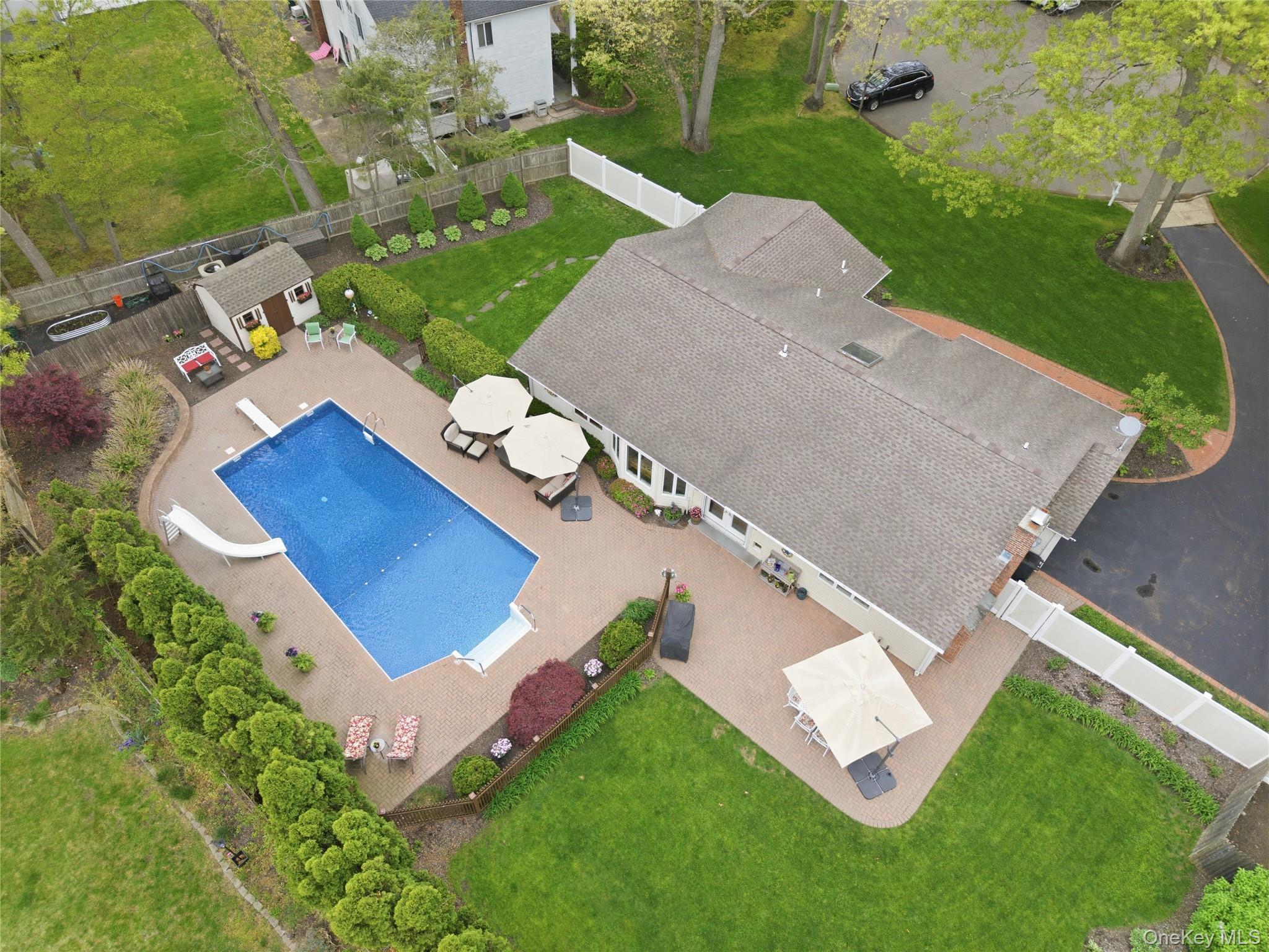 6 Hayden Court