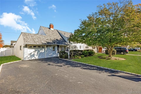 Photo of 2149 Salisbury Park Drive, Westbury, NY 11590 (MLS # 1064721)