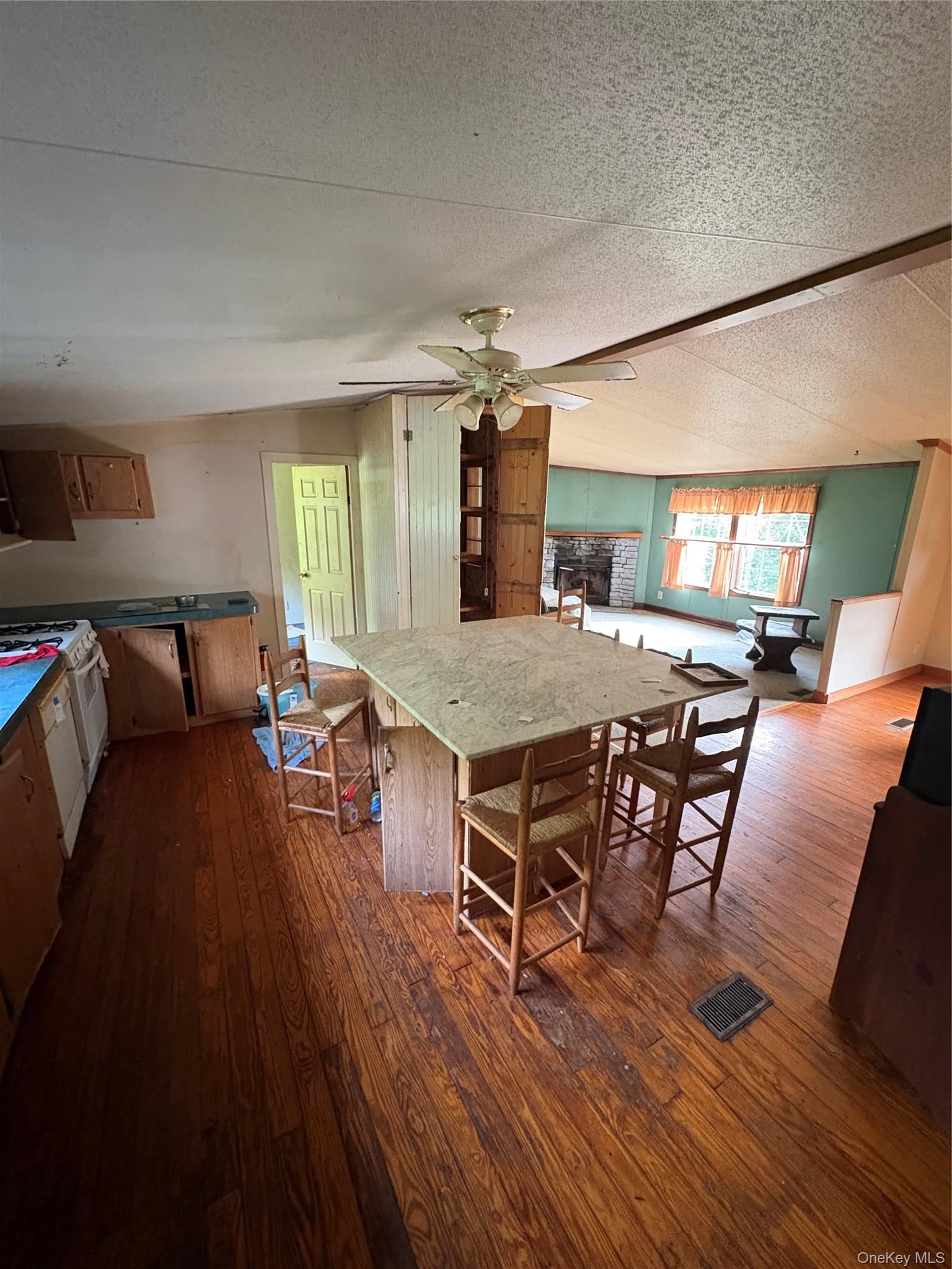 16 Ryan Road
