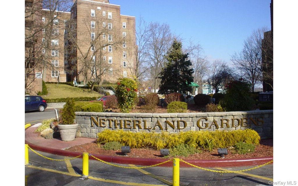 Photo of 5644 Netherland Avenue #4B, Bronx, NY 10471 (MLS # 941037)