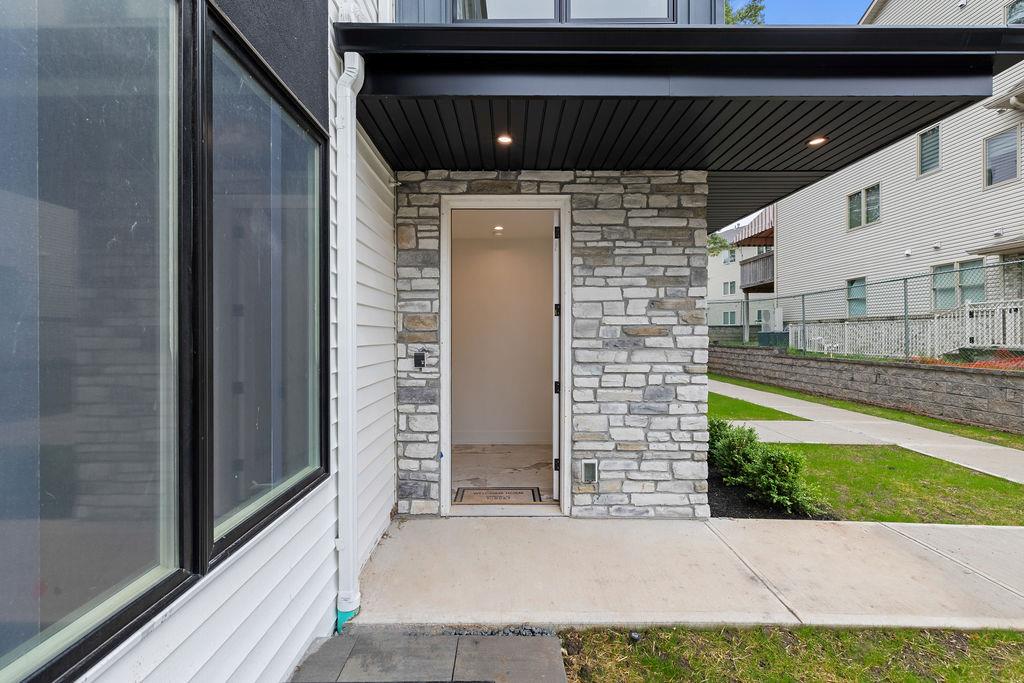 5 Francis Place 214