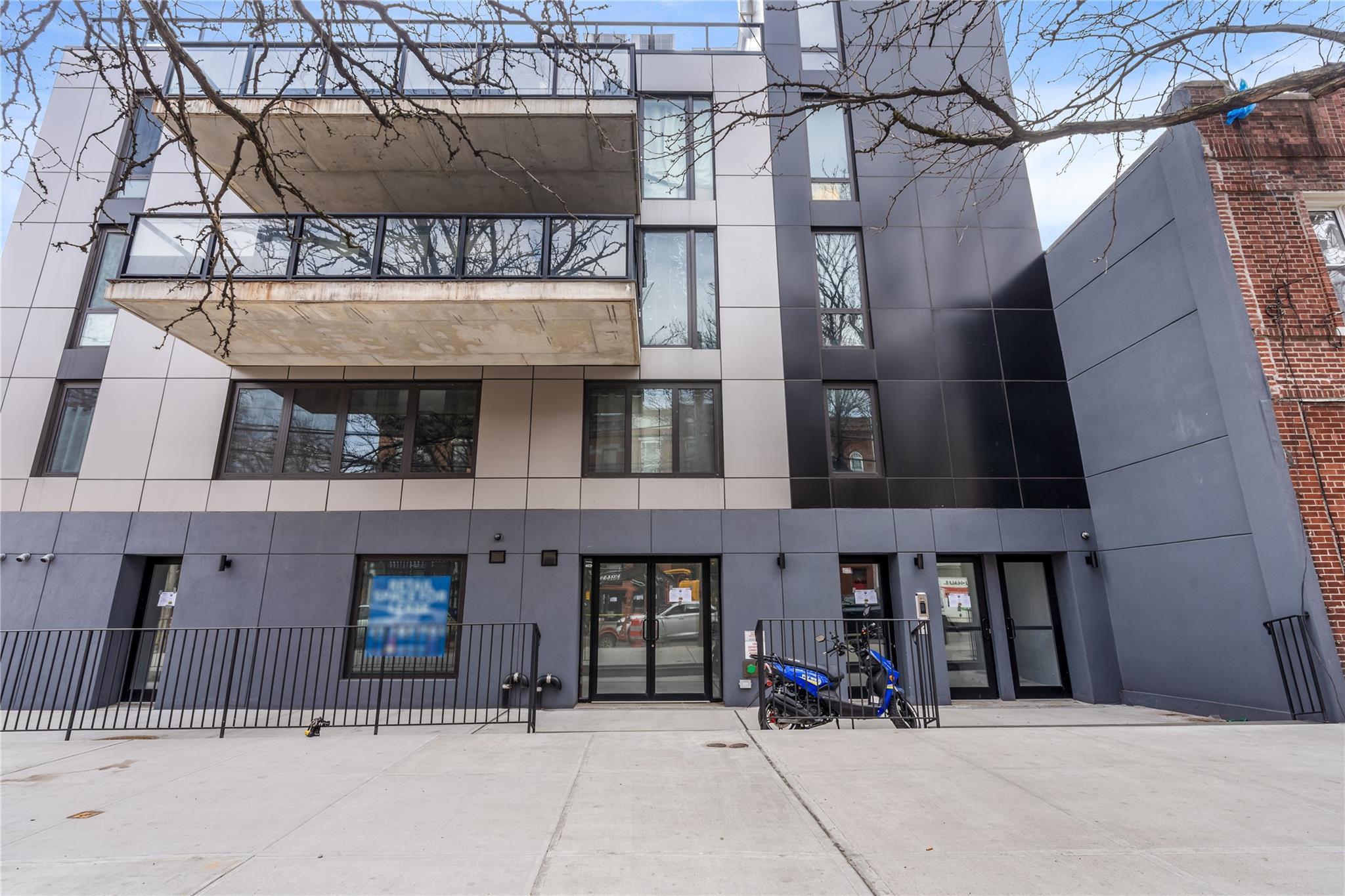 12-20 Astoria Blvd