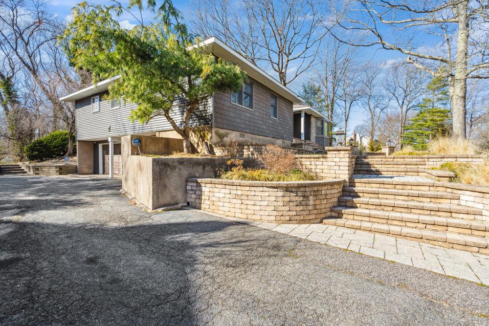67 S Randolph Drive #136, Dix Hills, New York image 2