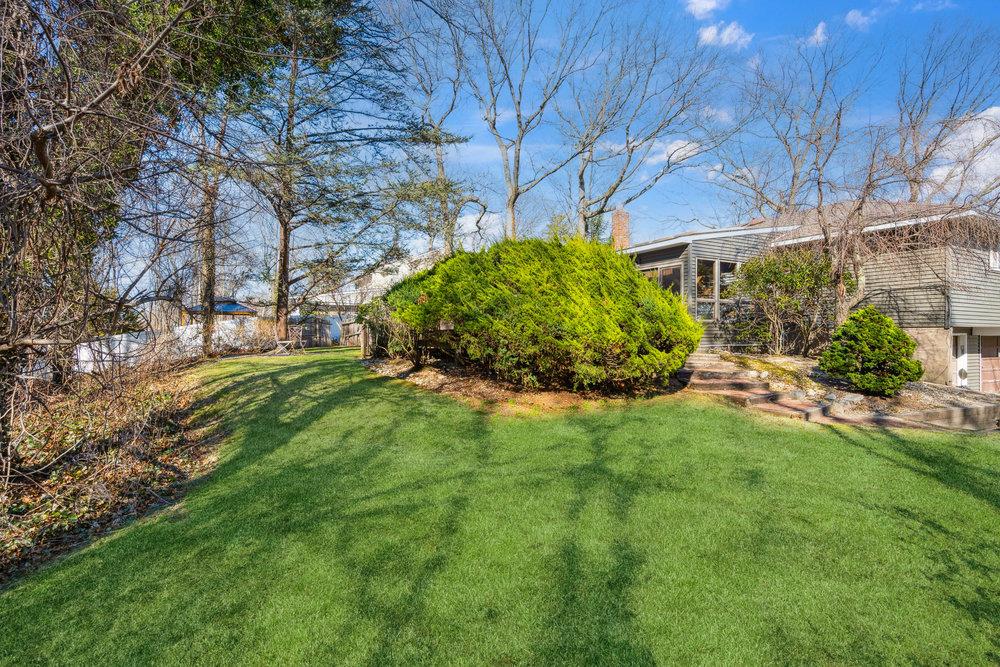 67 S Randolph Drive #136, Dix Hills, New York image 29