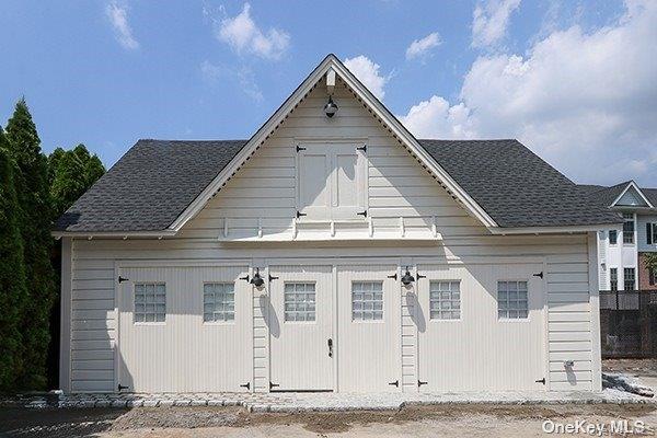 Roslyn, New York 11576, United States, 2 Bedrooms Bedrooms, ,2 BathroomsBathrooms,Residential,Active,250440