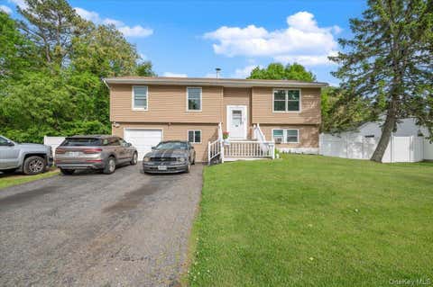 Homes For Sale - 745 Greenbelt Parkway<br/> Holbrook, NY 11741