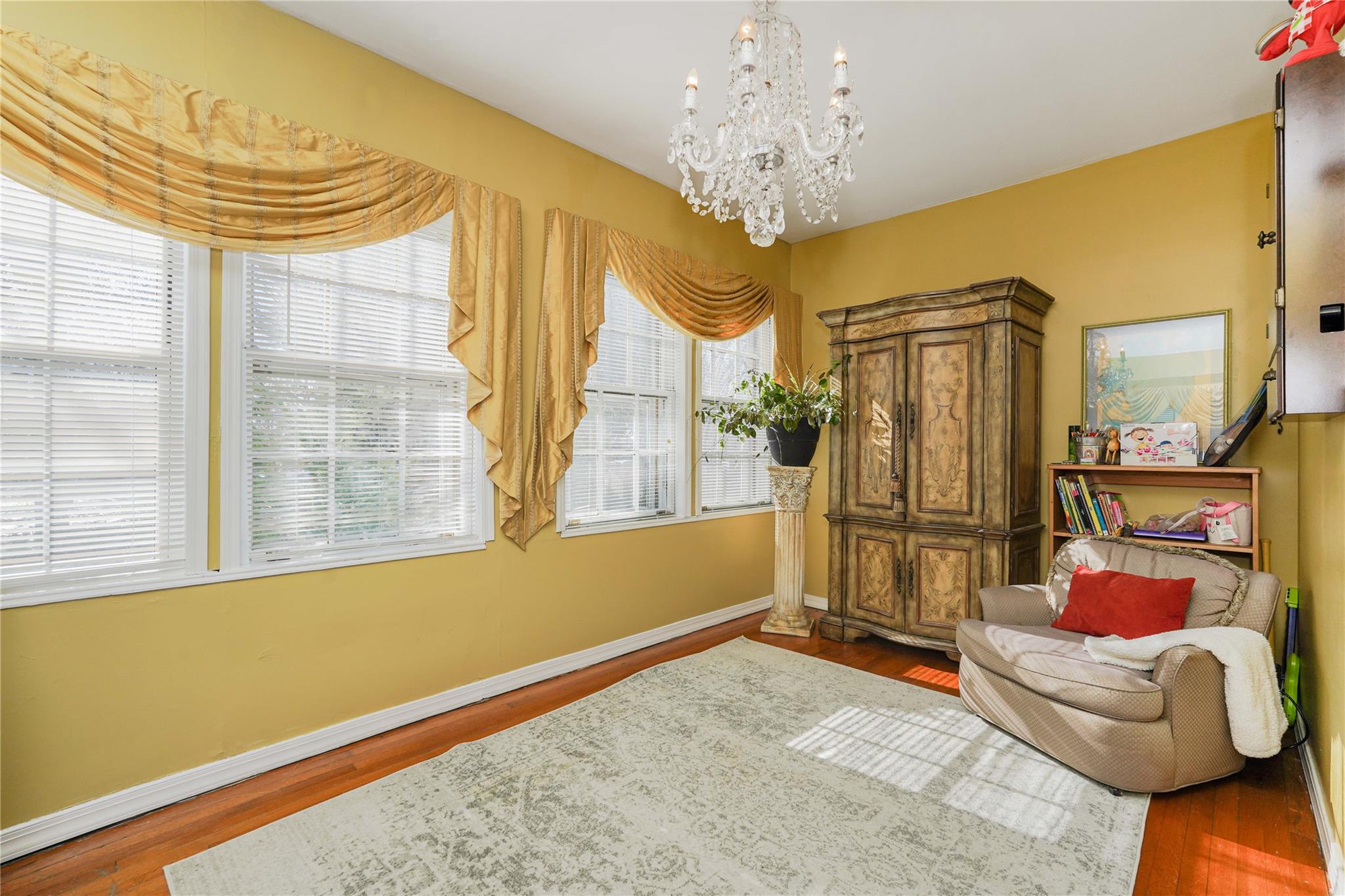 63 Forest Avenue, Staten Island, New York image 14