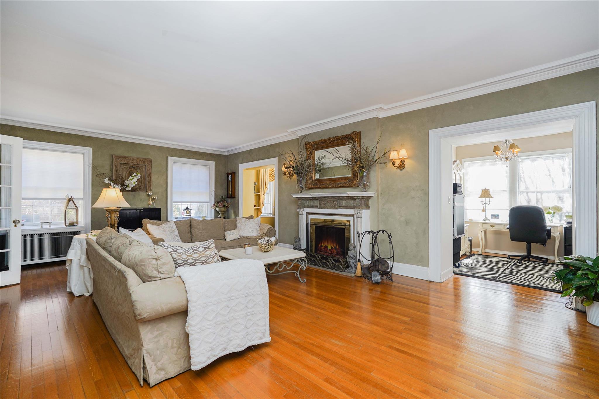 63 Forest Avenue, Staten Island, New York image 12