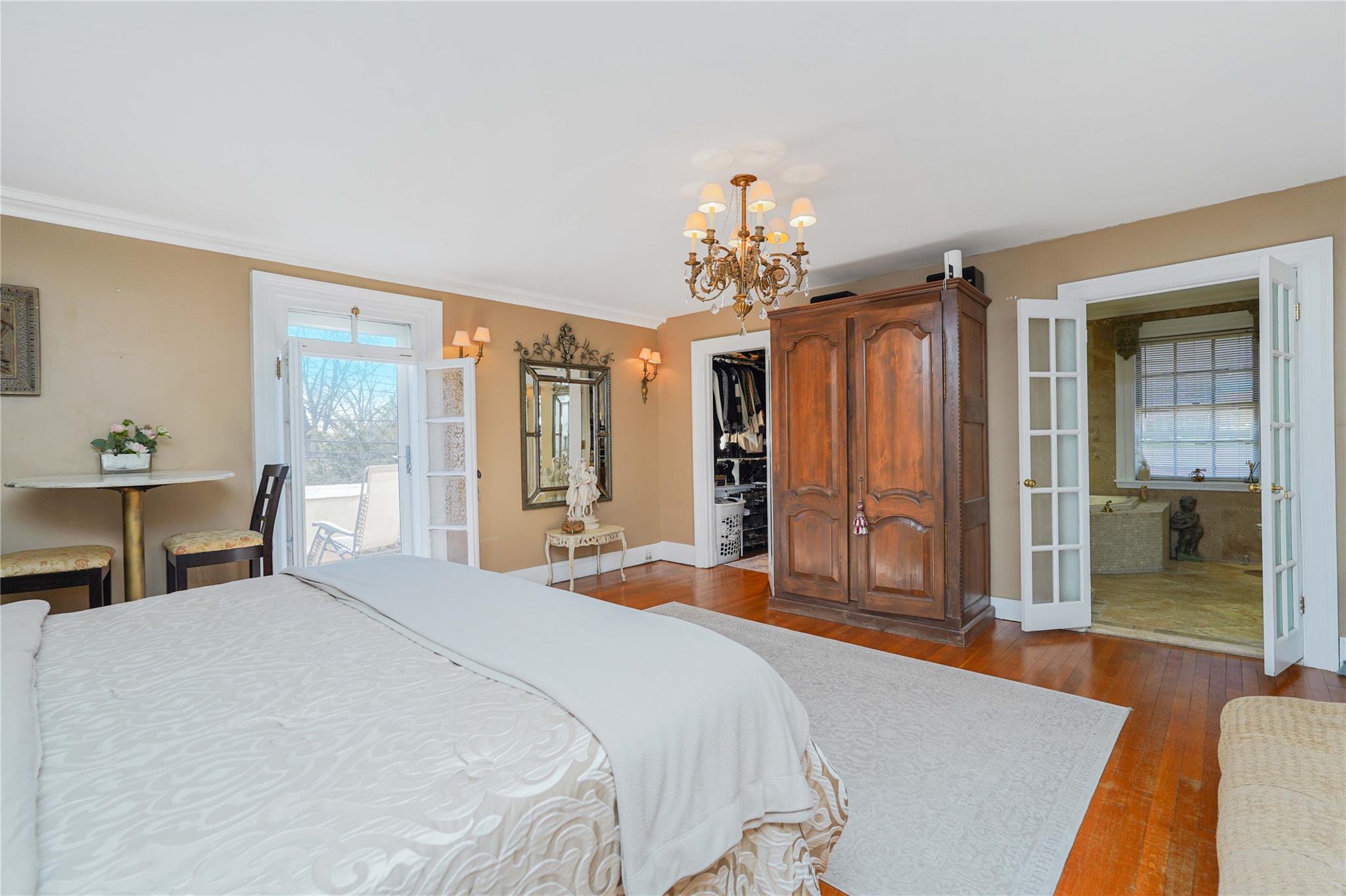 63 Forest Avenue, Staten Island, New York image 38
