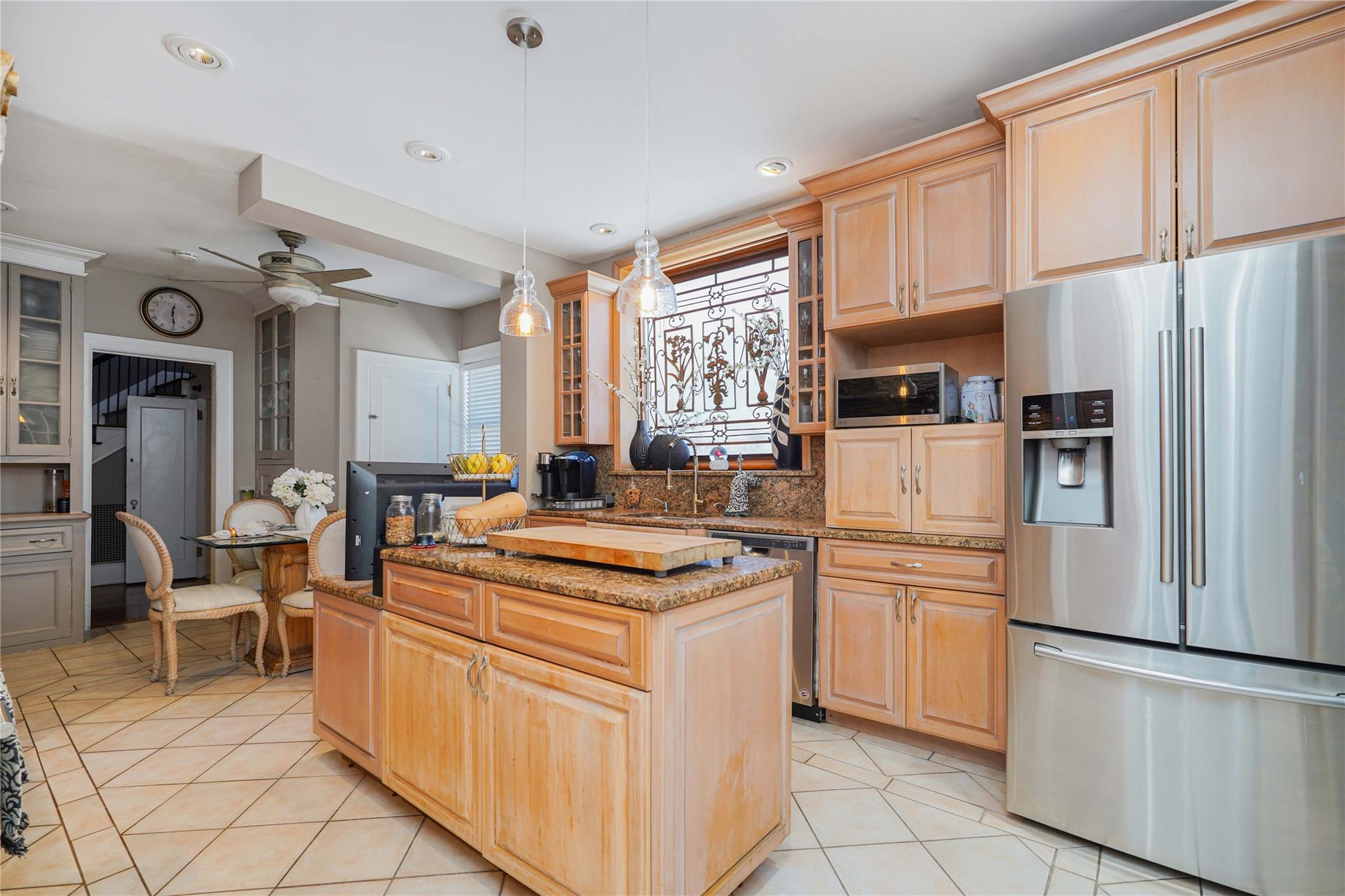 63 Forest Avenue, Staten Island, New York image 21