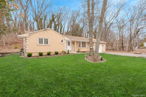 Homes For Sale - 263 N Country Road<br/> Smithtown, NY 11787