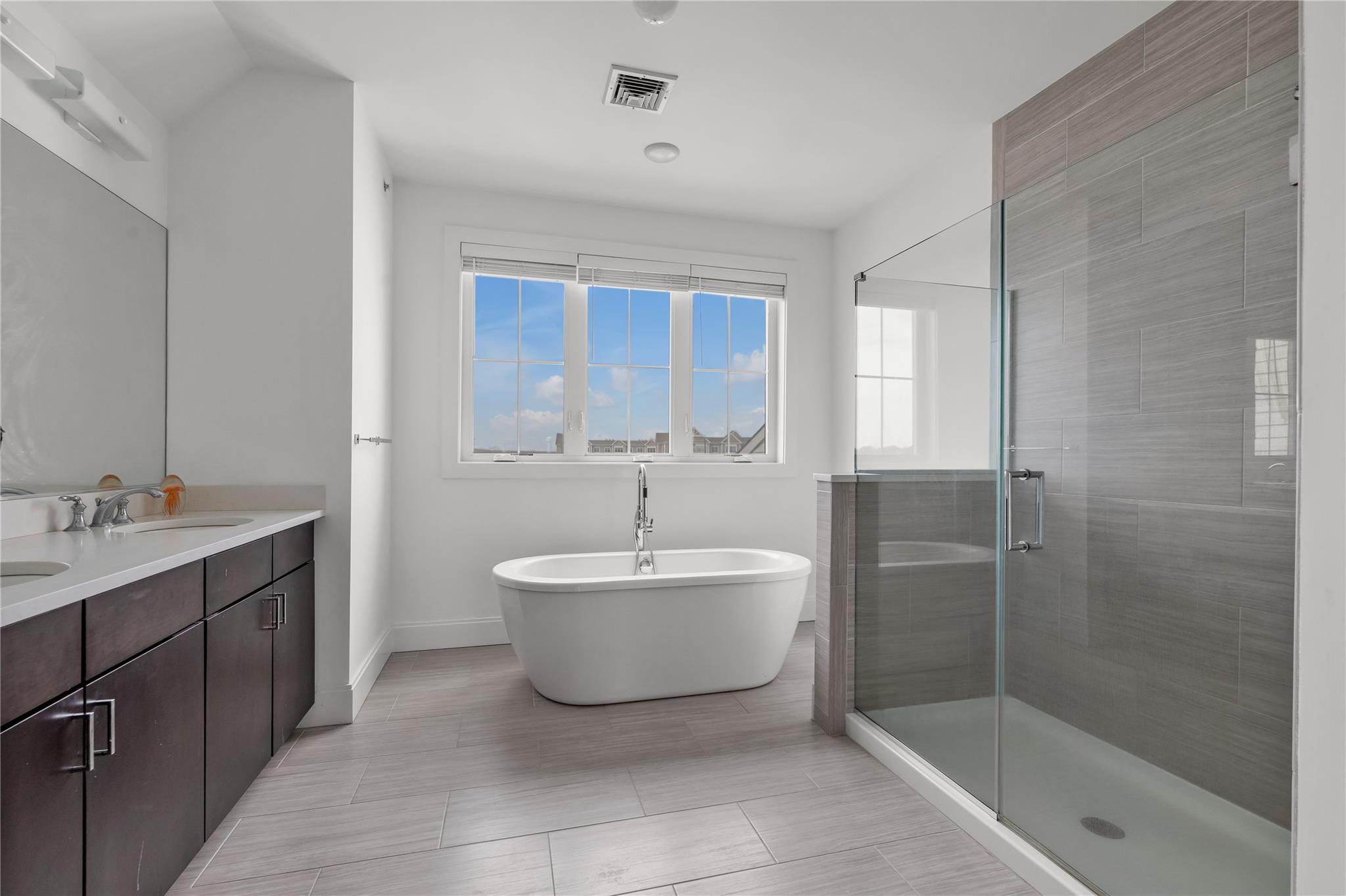 322 Marina Pointe Dr, East Rockaway, New York image 20