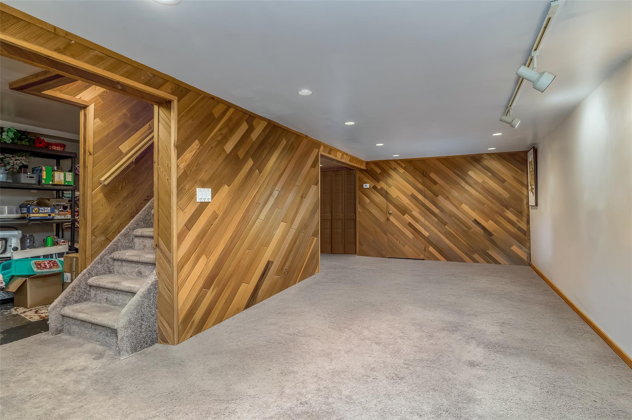 4 Prade Lane, Massapequa Park, New York image 17