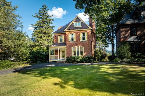 44 W Chestnut Street Kingston NY 12401