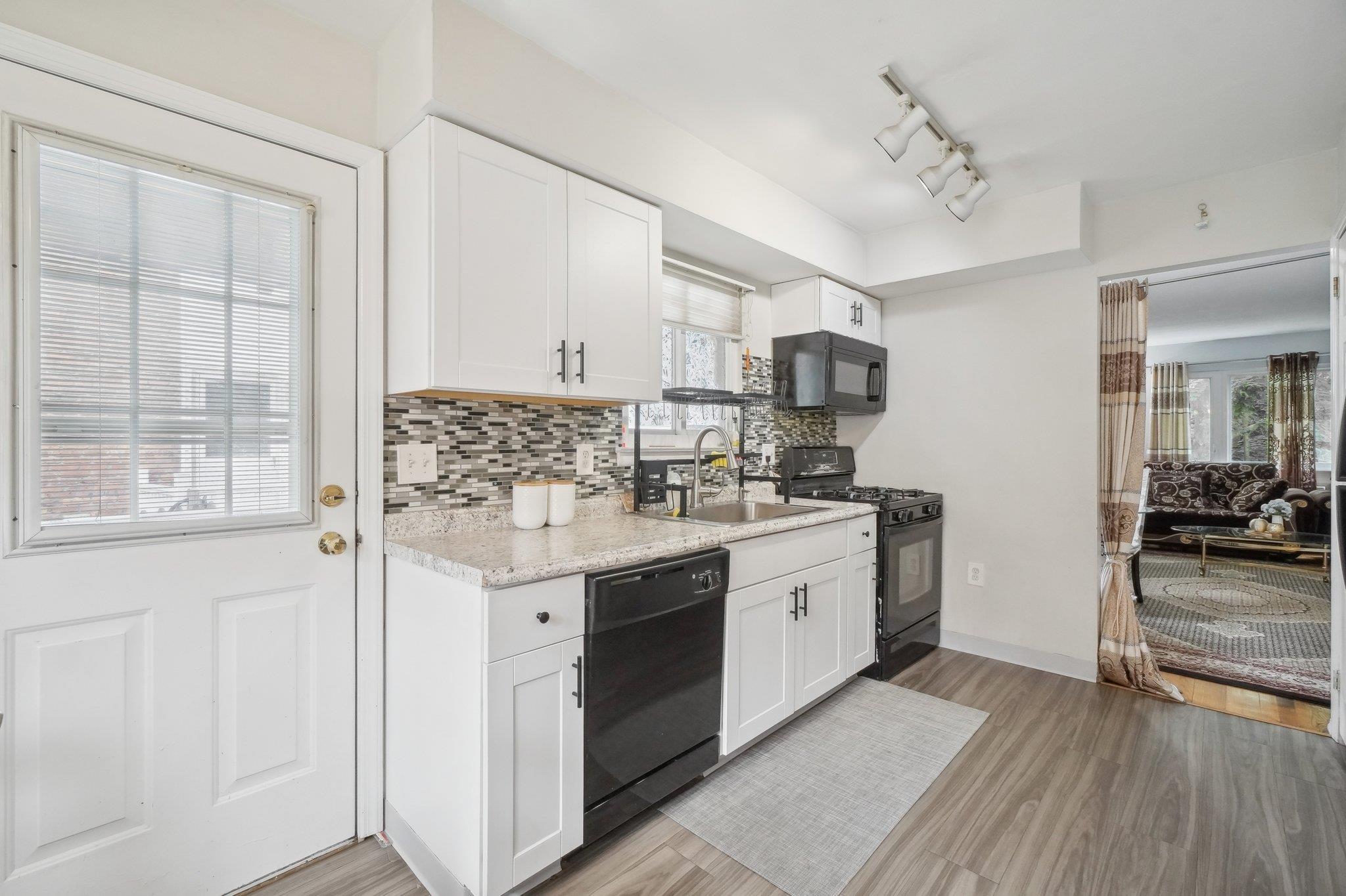 46 Lonergan Drive, Suffern, New York image 16
