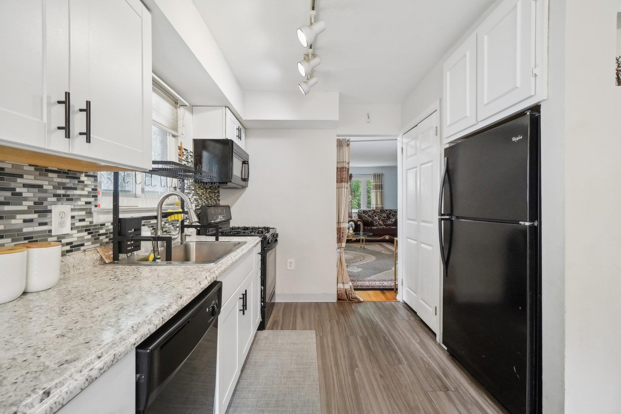 46 Lonergan Drive, Suffern, New York image 17