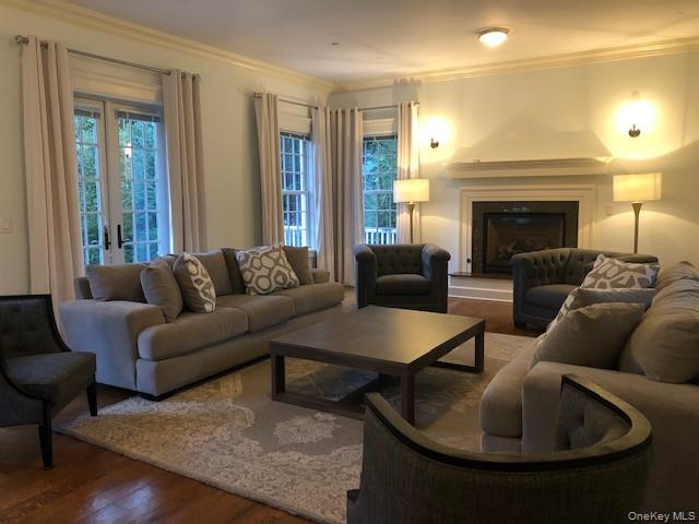 5020 Grosvenor Avenue