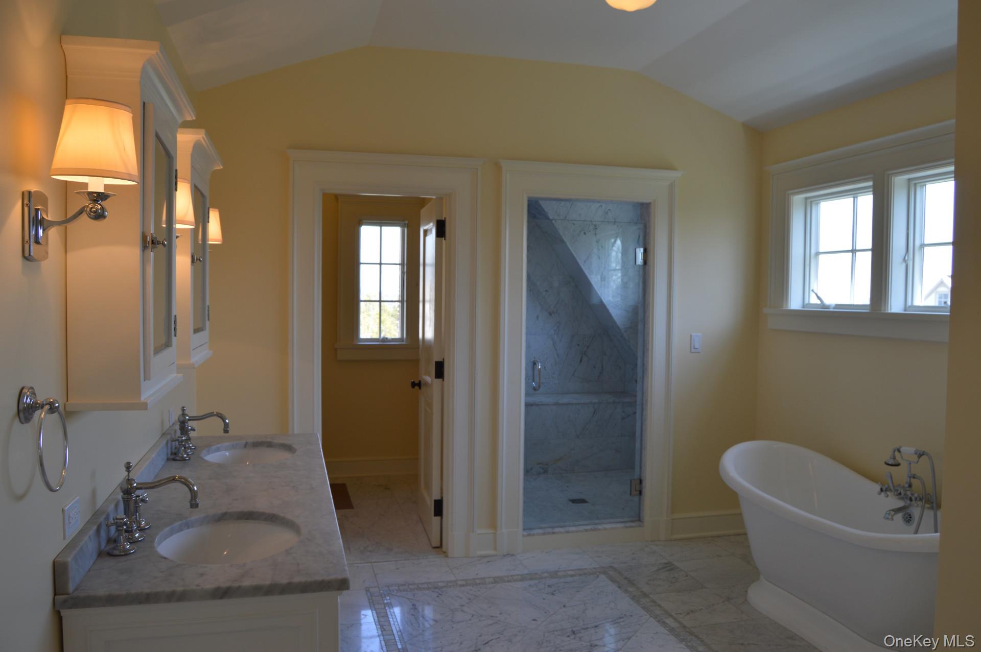 5020 Grosvenor Avenue