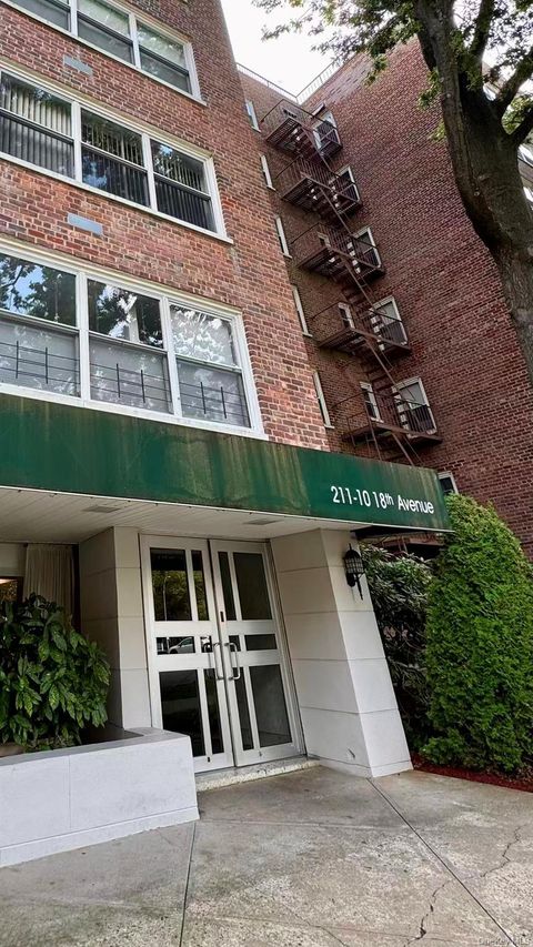 211-10 18th Avenue 6C Bayside NY 11360