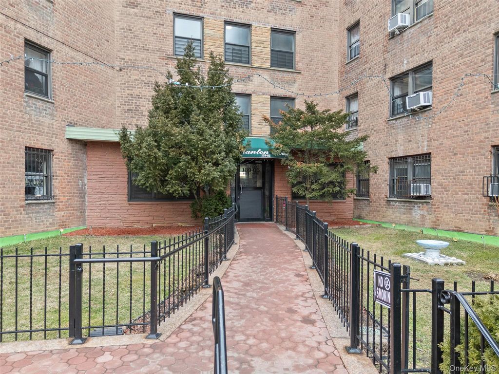 Photo of 139-05 85th Drive #4B, Briarwood, NY 11435 (MLS # 969377)