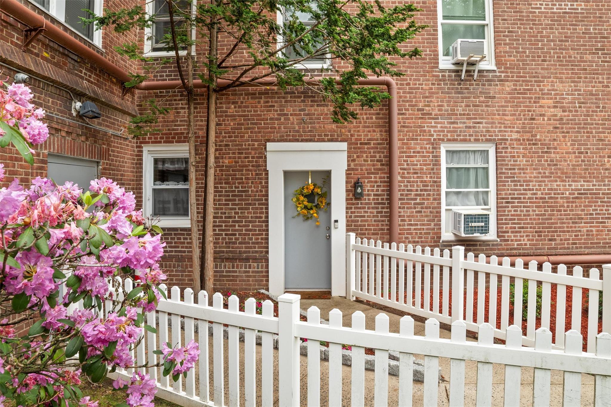 90 Bryant Avenue #FTD, White Plains, New York image 3