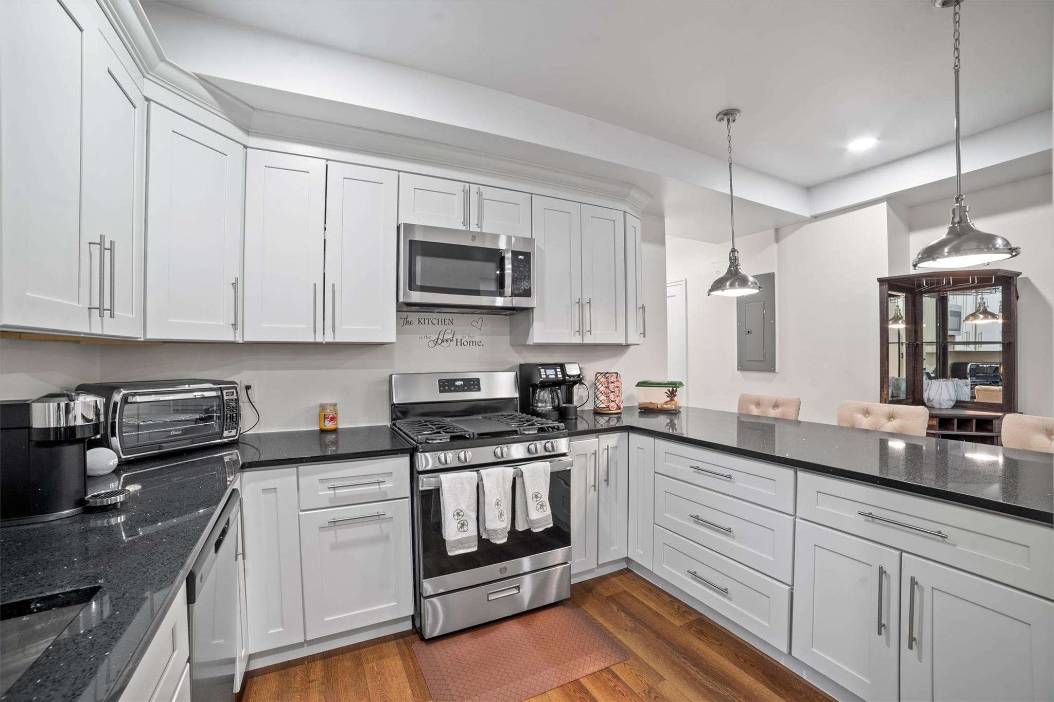 90 Bryant Avenue #FTD, White Plains, New York image 11