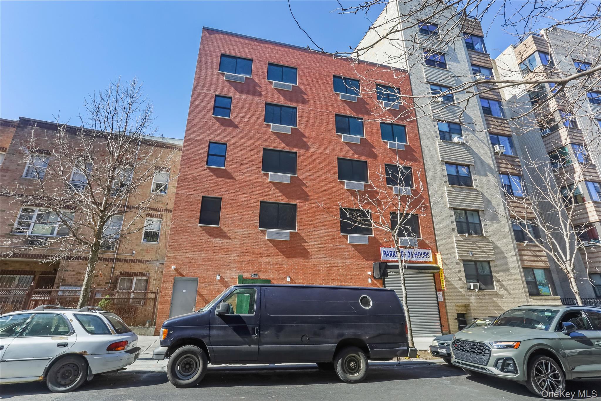 1081 Anderson