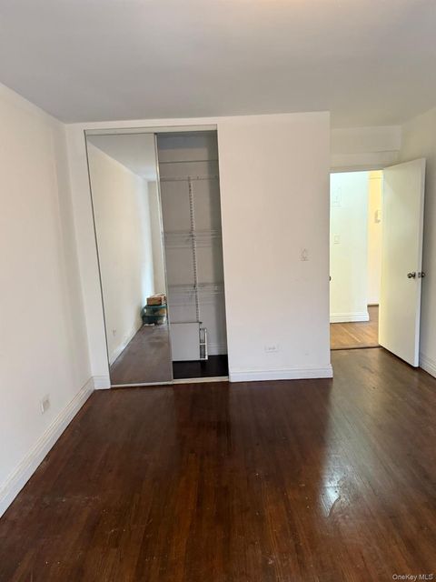3520 Tryon Avenue 405 Bronx NY 10467